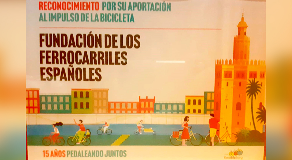 La Fundación recibe un reconocimiento por su impulso a la movilidad en bicicleta a través del Programa de Vías Verdes La Fundación recibe un reconocimiento por su impulso a la movilidad en bicicleta a través del Programa de Vías Verdes