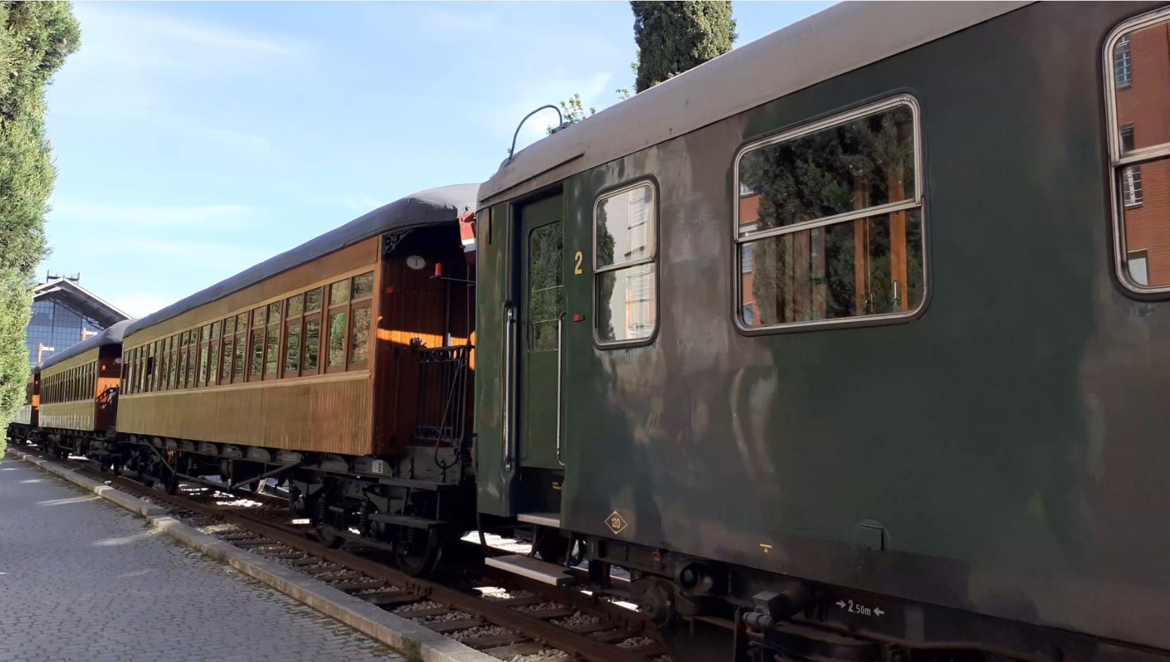 Música, fresas y calabazas, en la temporada de otoño del Tren de la Fresa Música, fresas y calabazas, en la temporada de otoño del Tren de la Fresa