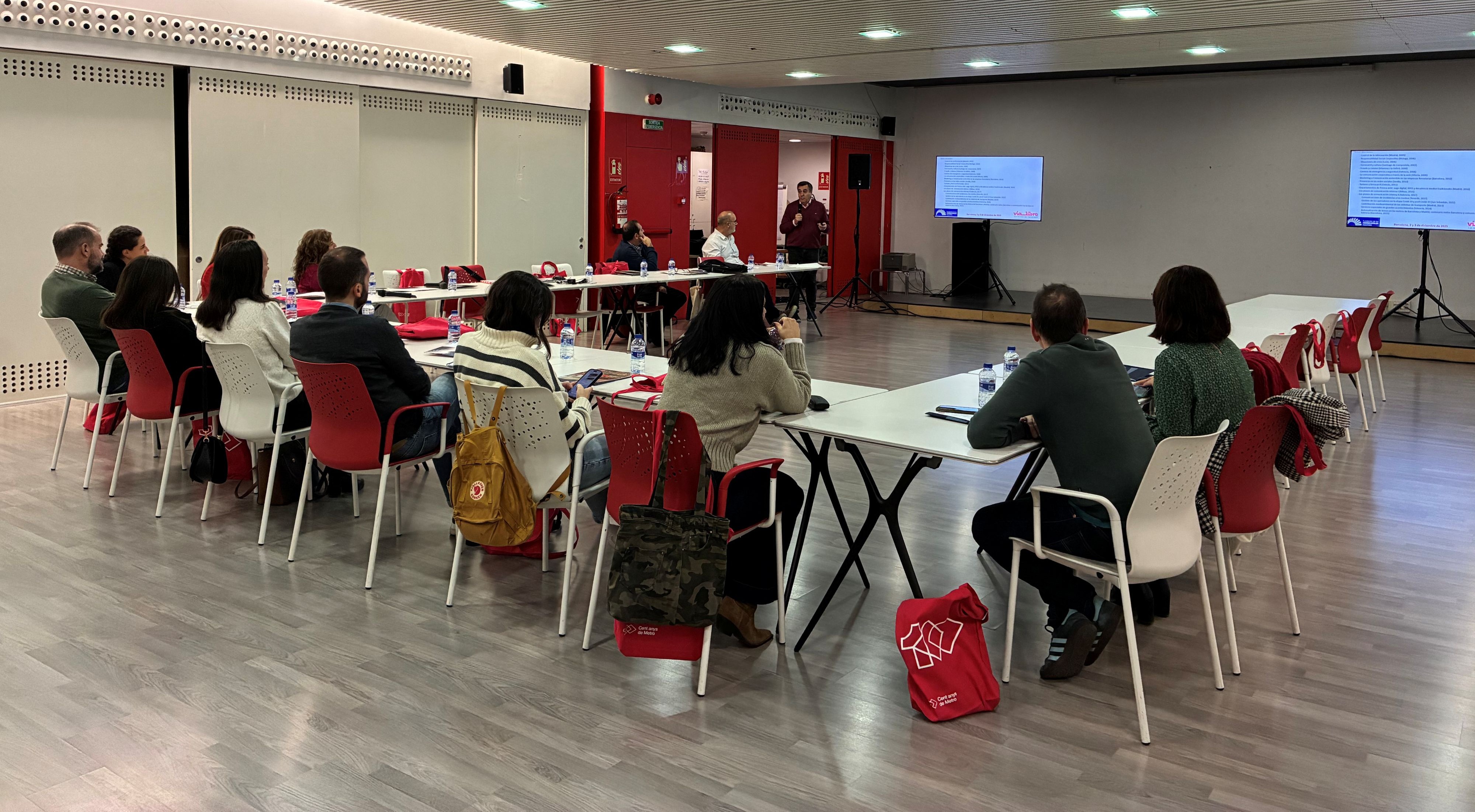 Impulso a la colaboraci�n entre comunicadores y comunicadoras ferroviarias