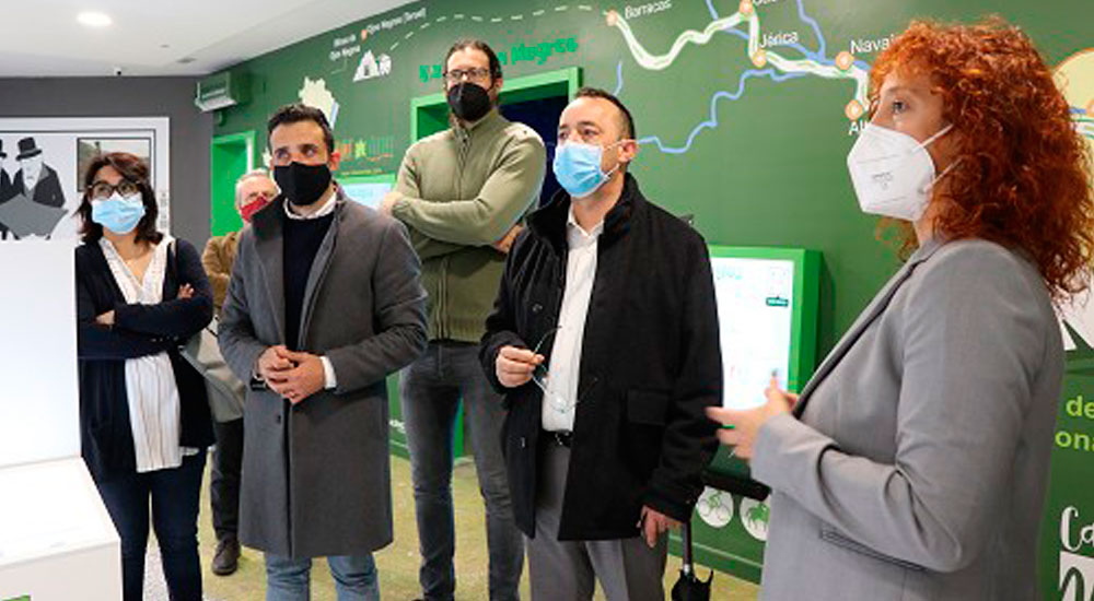 El director gerente de la Fundaci�n visita el Centro de Interpretaci�n de la V�a Verde de Ojos Negros