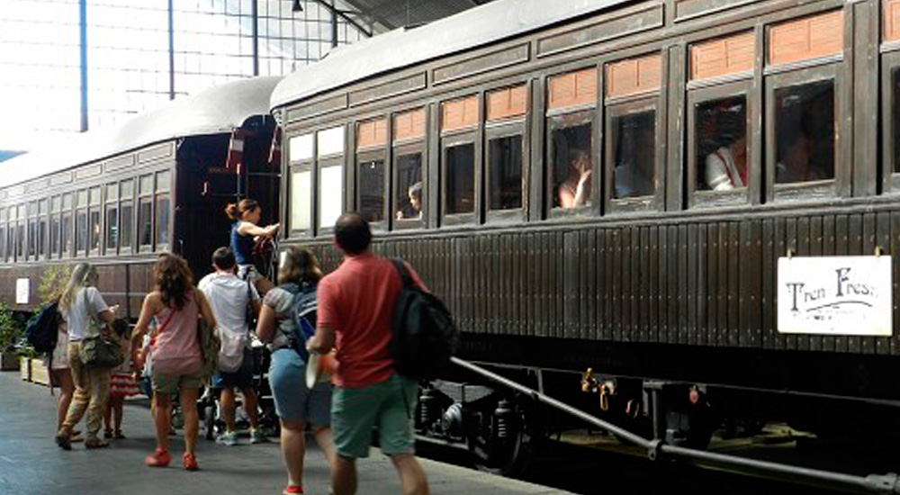 El Tren de la Fresa cierra la campaña de primavera con más de 3.400 viajeros El Tren de la Fresa cierra la campaña de primavera con más de 3.400 viajeros