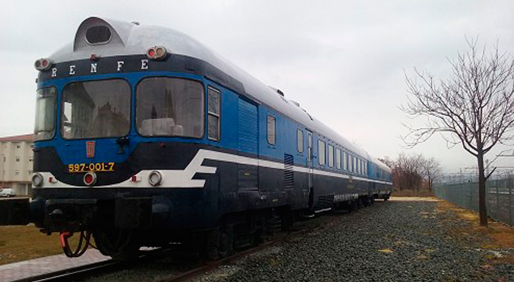 Rehabilitado el tren TER cedido por el Museo de Madrid a Calatayud Rehabilitado el tren TER cedido por el Museo de Madrid a Calatayud